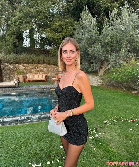 chiara ferragni topless|Chiara Ferragni topless and seethrough (update)(97 pics – 6 videos)